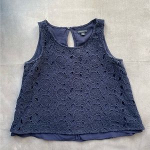 Ann Taylor XS Sleeveless Cropped Dark Blue Blouse with Flower Knit